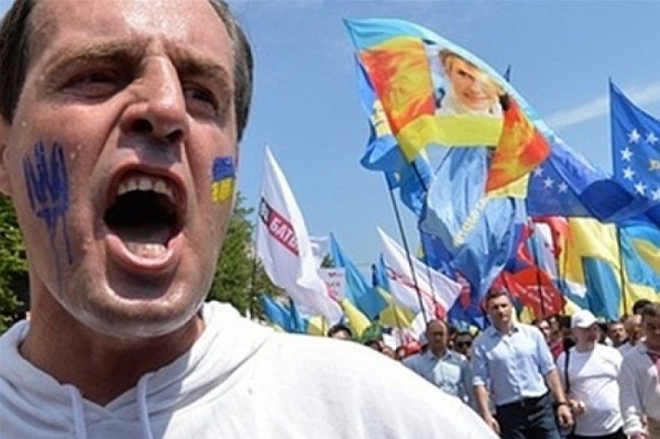 «Издевательства» над вдовой АТОшника на Львовщине: бурная реакция украинцев