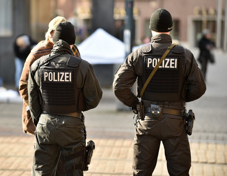 Немецких полицейских предостерегают от поездок в РФ: они похожи на шпионов