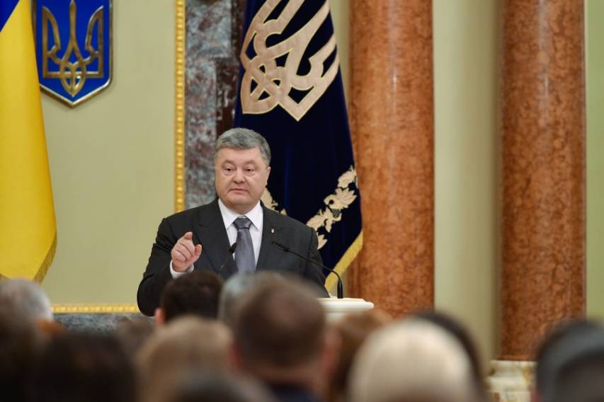Порошенко заявил о возможности потери Украиной государственности