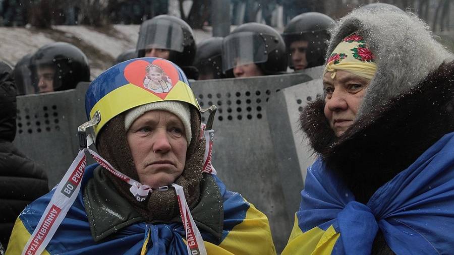 Удар в спину Киева: в демократичном ЕС признали, что украинцы - туземцы