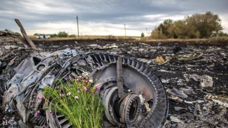 Боинг МН-17: Украина собирается финансировать расследование катастрофы