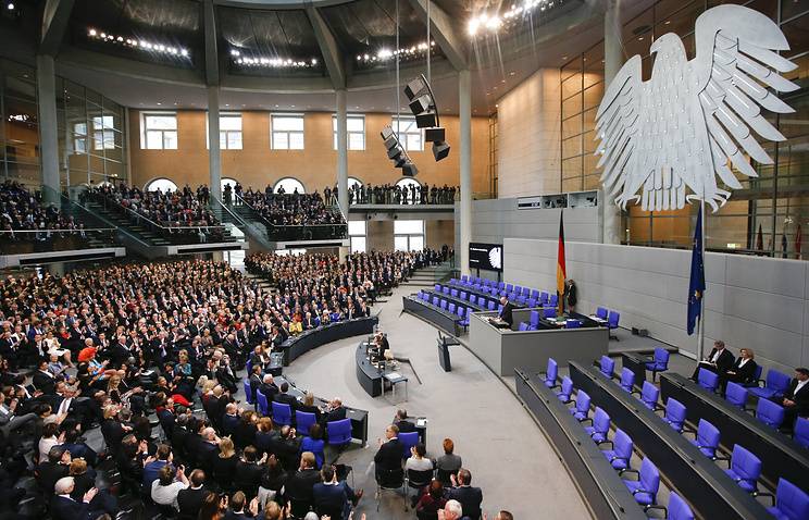 Битва за Бундестаг: какая коалиция возглавит Германию по итогам выборов