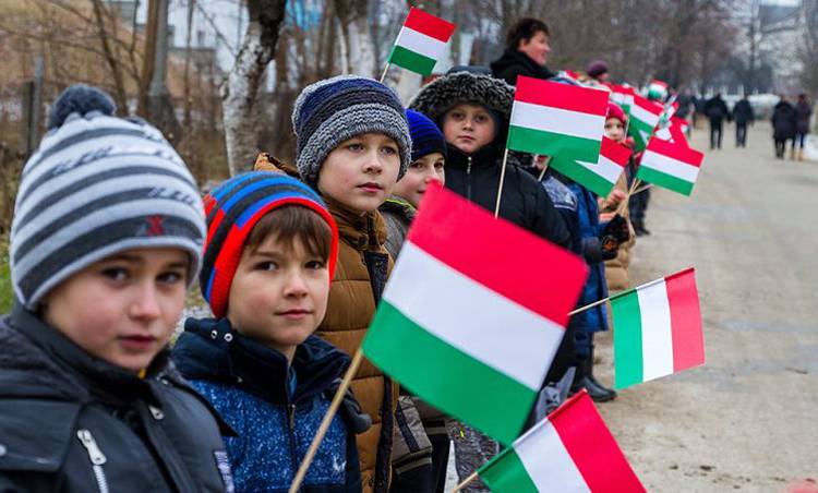 Венгрия уже в Закарпатье и наносит ещё один удар