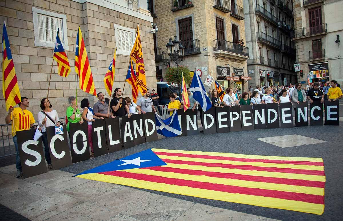 Парламент Шотландии: руки прочь от Каталонии