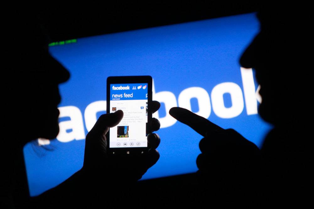 Последнее «китайское» предупреждение Facebook: сервис могут закрыть в РФ