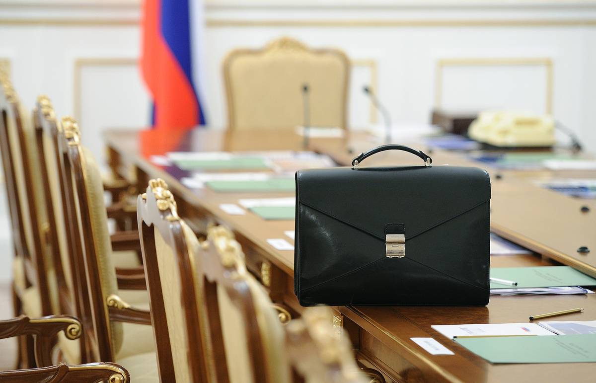 Почему уходят губернаторы? Почему уходят губернаторы?