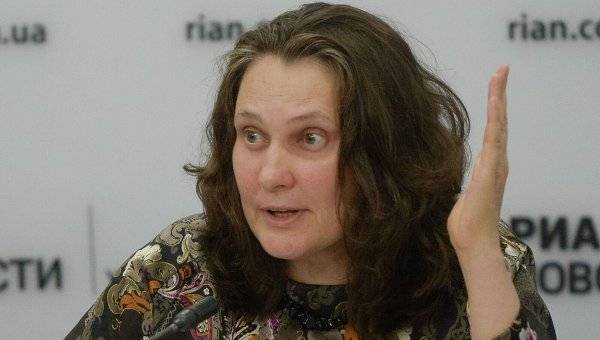 Монтян обратилась к блогерам Украины с призывом сместить Порошенко