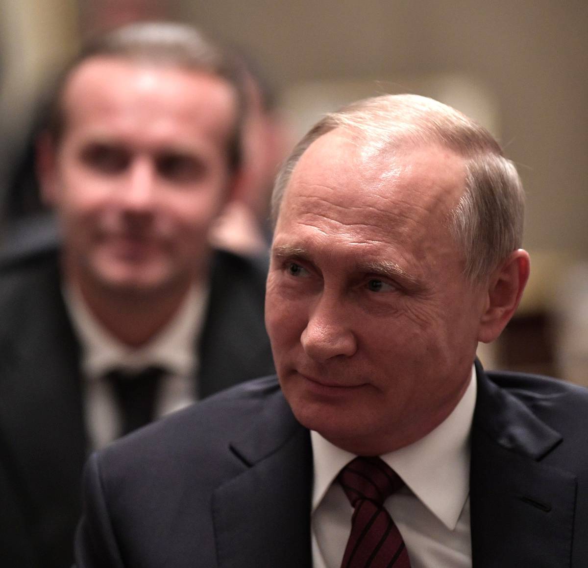 Опросы: Путин и «Единая Россия» пользуются доверием населения