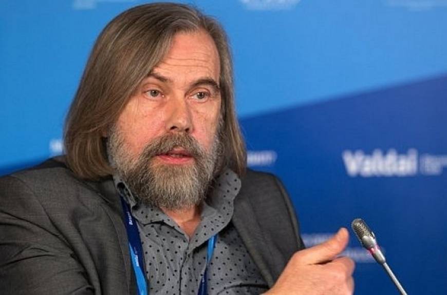 Погребинский о языковом скандале: Украина – слаба, стоит немного надавить Погребинский о языковом скандале: Украина – слаба, стоит немного надавить