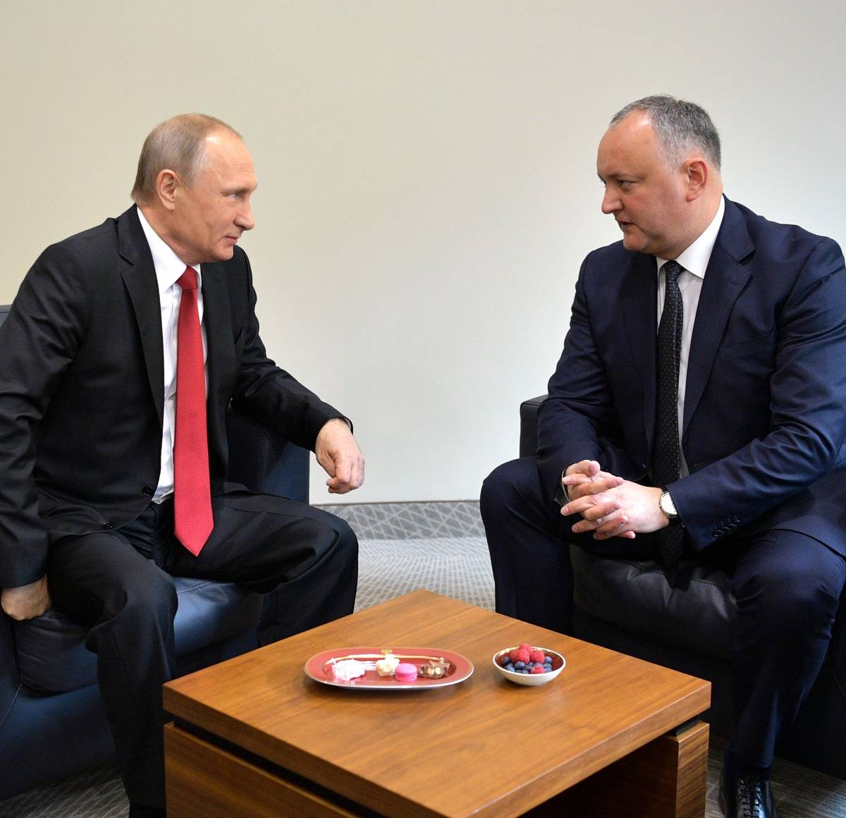 Рывок к России: глава Молдавии Додон берет власть в свои руки