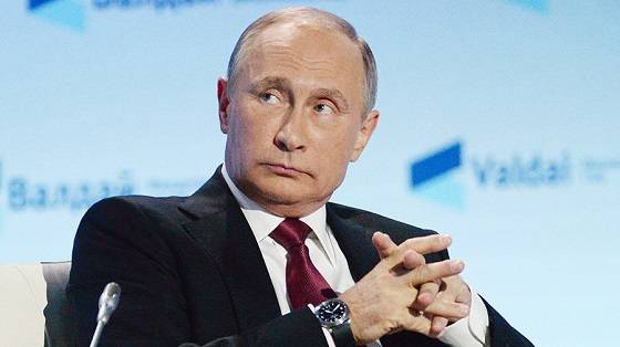 «Вежливо, но жестко»: Путин не пошел на поводу у либералов и США