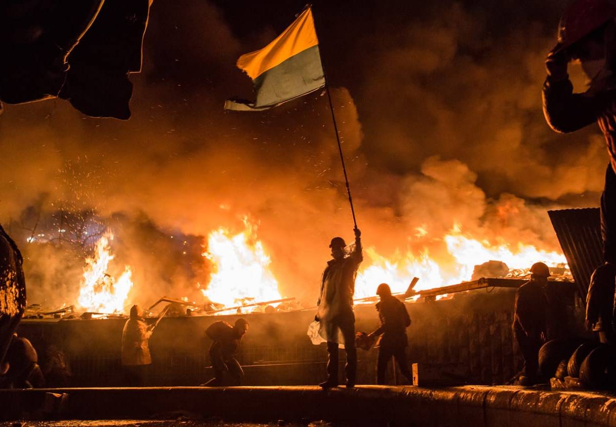 А тем временем хаос на Украине приобретал феерический размах