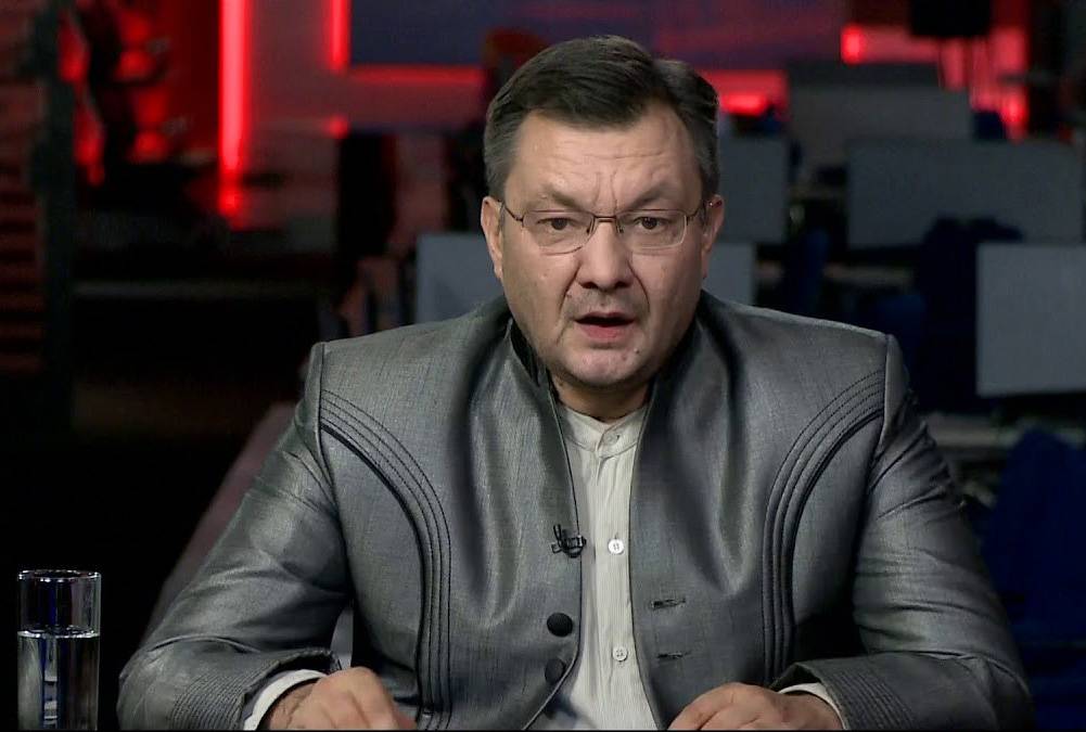 Вопреки требованиям Украины: журналист перешел на русский язык в эфире Вопреки требованиям Украины: журналист перешел на русский язык в эфире