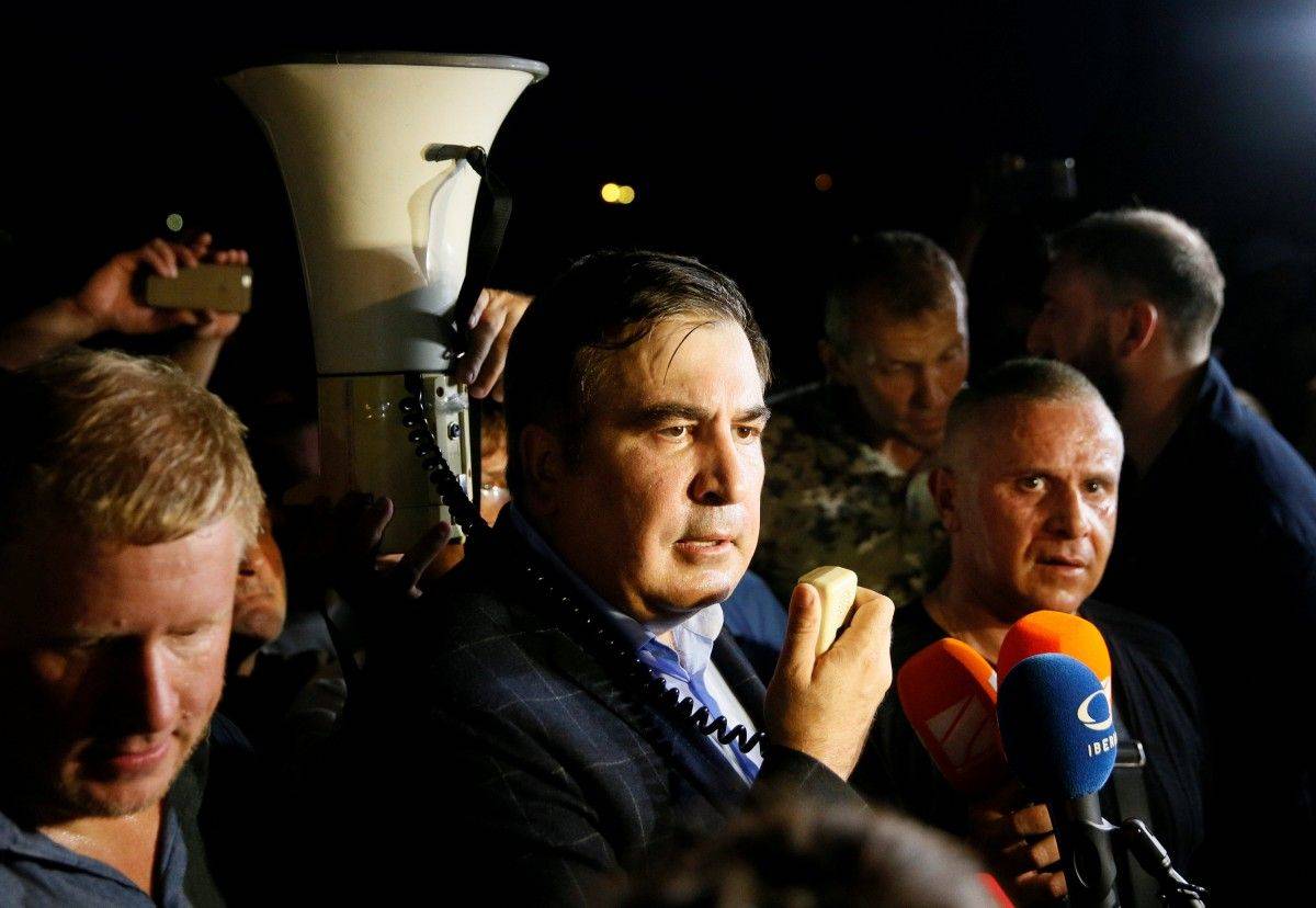 Саакашвили устроил истерику на трибуне Майдана