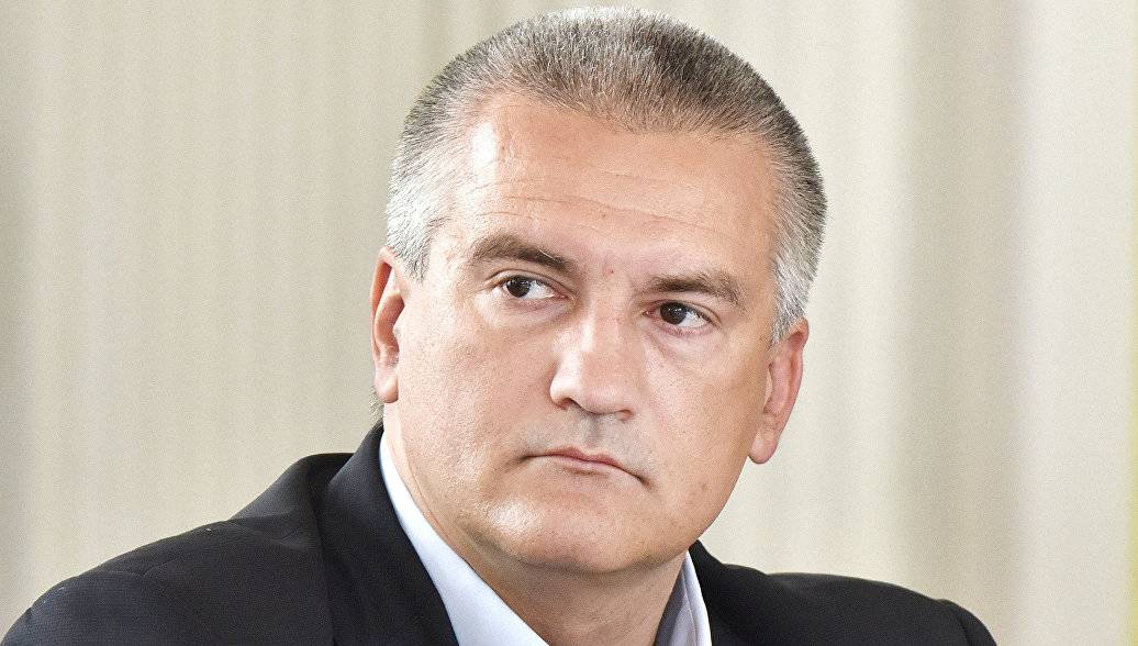 Аксенов сделал психологический ход в пикировке с Киевом Аксенов сделал психологический ход в пикировке с Киевом