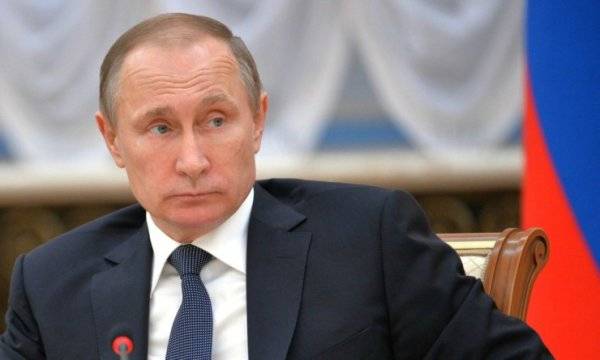 Stratfor: Кремль угрожает взять под защиту региональных лидеров