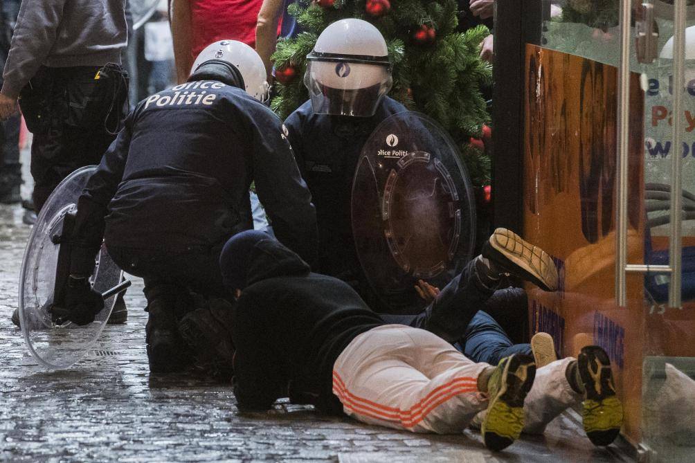 В Брюсселе массовые беспорядки, там завелся свой Найем