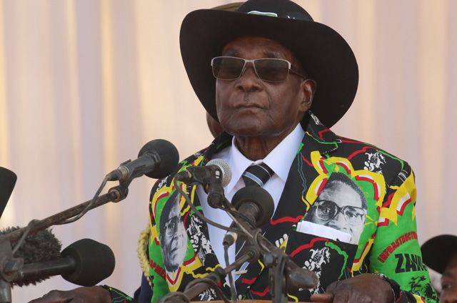 Мугабе дали менее суток на добровольный уход в отставку