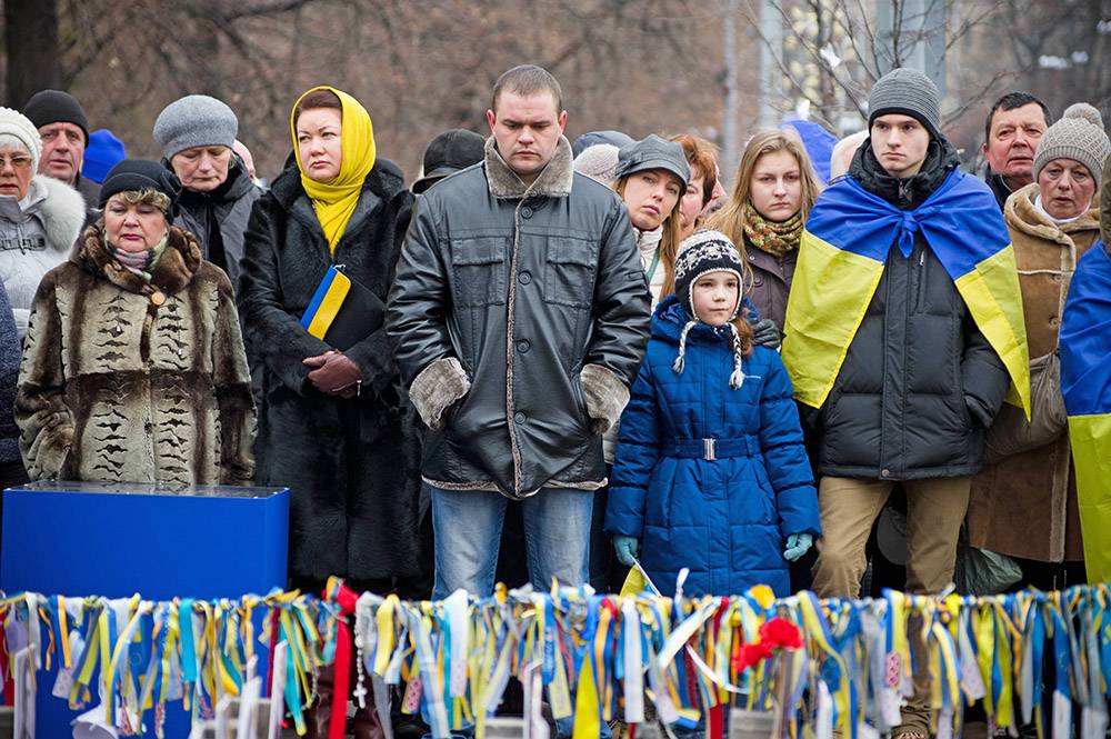 Жители Украины начинают то ли "переобуваться", то ли "раззомбировываться"