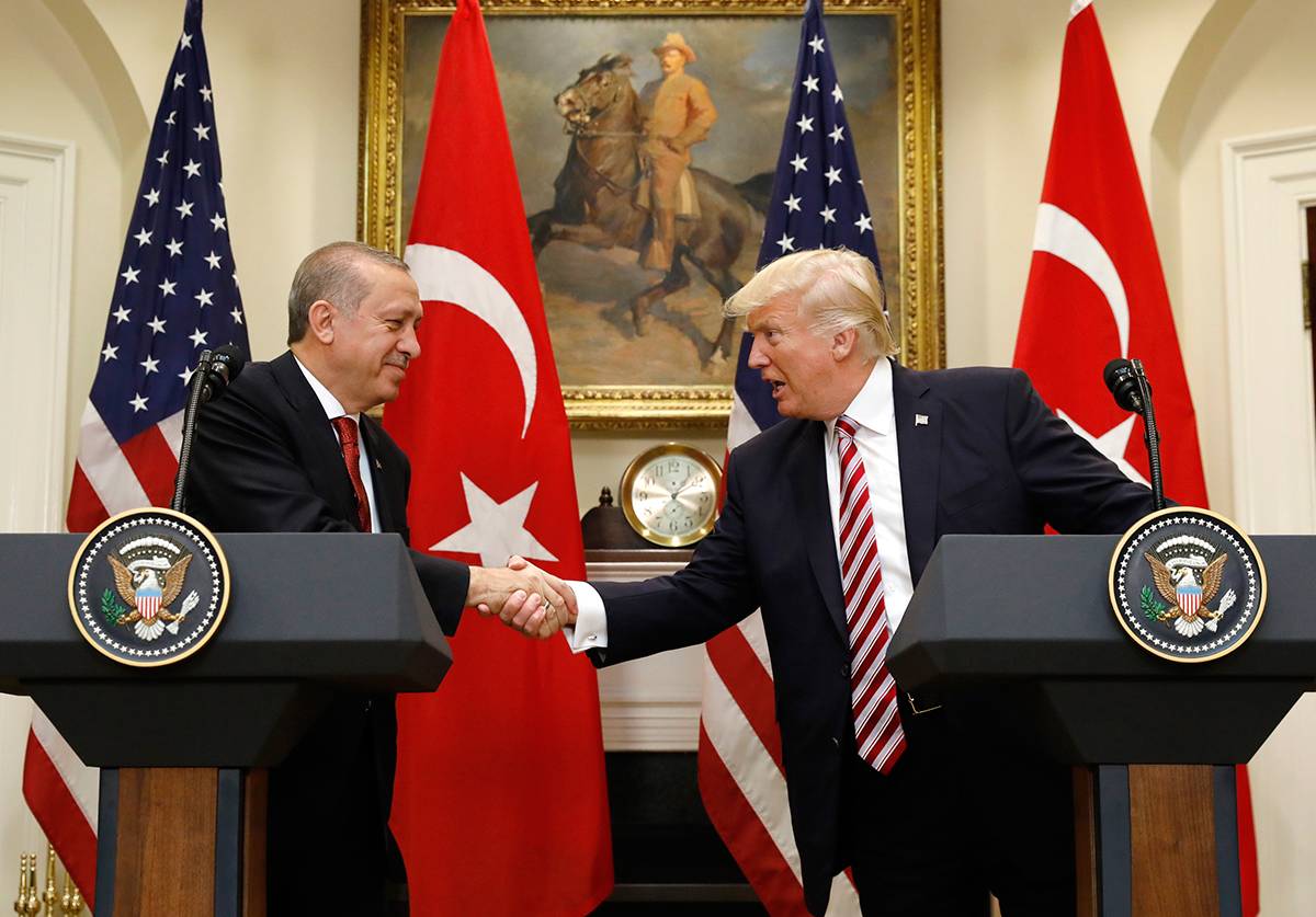 США назвали Турцию склочной супругой