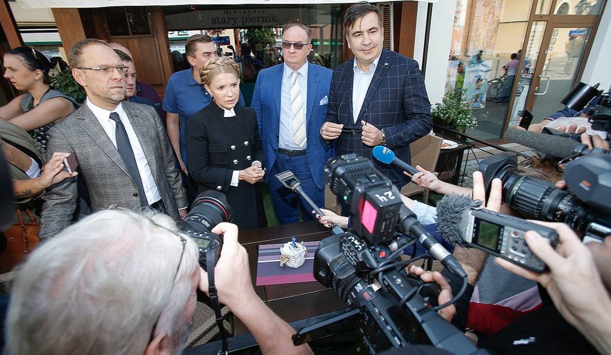 Дудчак объяснил, зачем Тимошенко нужен союз с Саакашвили