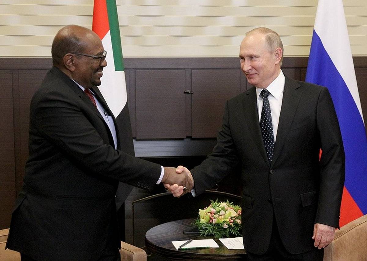 Фельдмаршал Башир привез Путину ключ от Африки