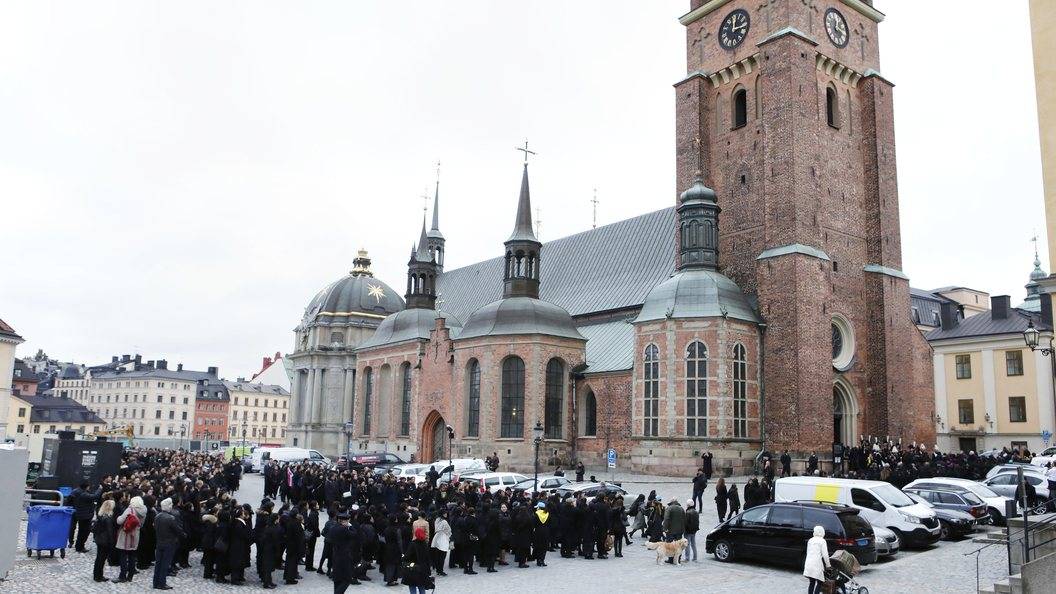 Европейская толерантность: в Швеции решили больше не считать Бога мужчиной