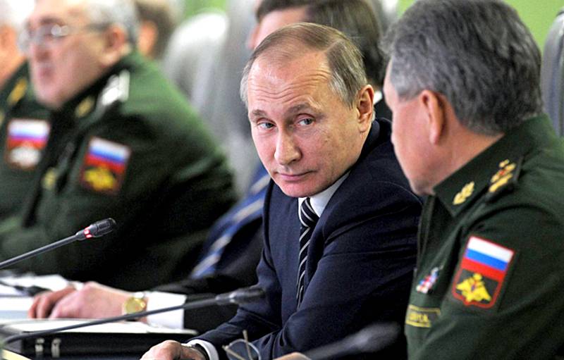 Запад в недоумении: Зачем Путин призывает россиян готовиться к войне