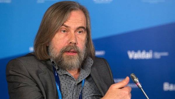Погребинский прокомментировал "мечты украинцев" о новом законе для Донбасса Погребинский прокомментировал "мечты украинцев" о новом законе для Донбасса