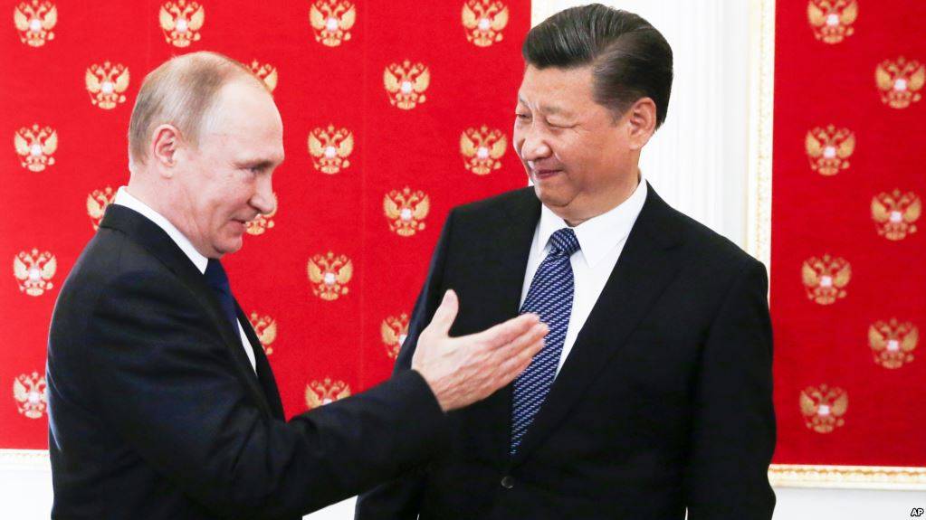 НАТО затягивает в сети Китай, чтобы выступить против России