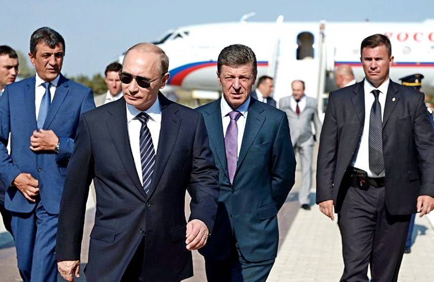 Новая волна отставок губернаторов и военная риторика Кремля