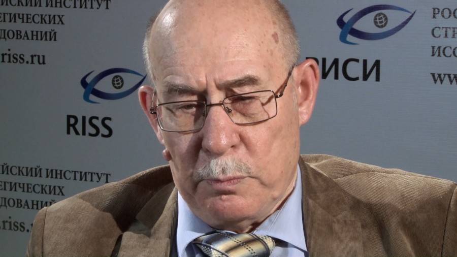 Владимир Кузнечевский: «Вопрос стоит так: что будет с Россией после Путина?» Владимир Кузнечевский: «Вопрос стоит так: что будет с Россией после Путина?»