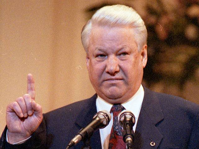 Как Борису Ельцину три раза пытались предъявить импичмент