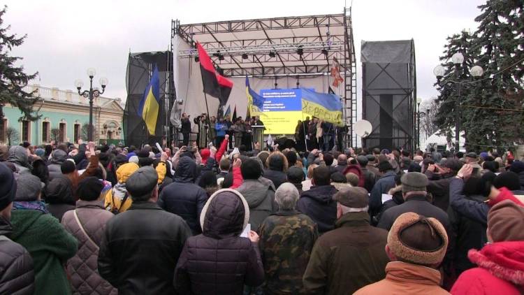 В Киеве стартовал митинг в поддержку Саакашвили