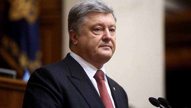 Замены Порошенко хотят в США противники Трампа Замены Порошенко хотят в США противники Трампа