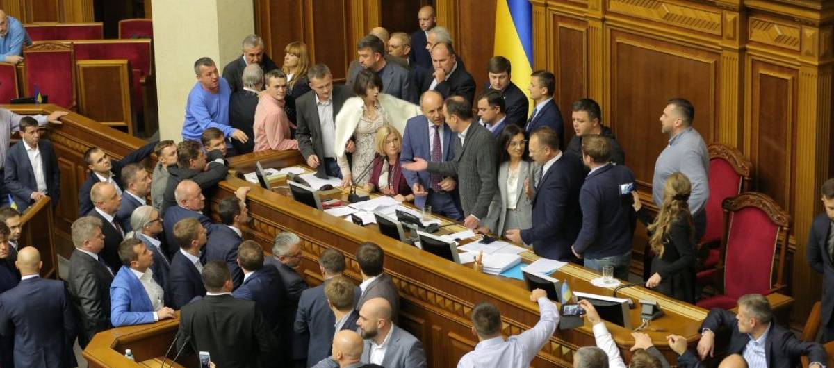Критика реинтеграции Донбасса подтверждает недовольство Запада Украиной