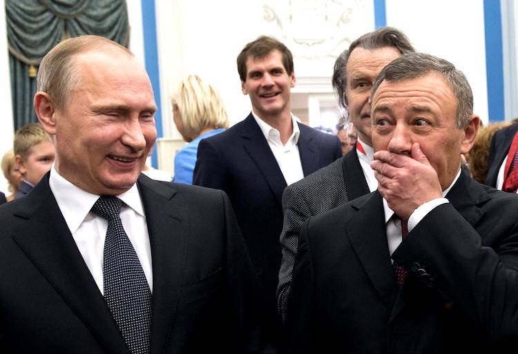 Олигархи готовятся сдать Путина Олигархи готовятся сдать Путина