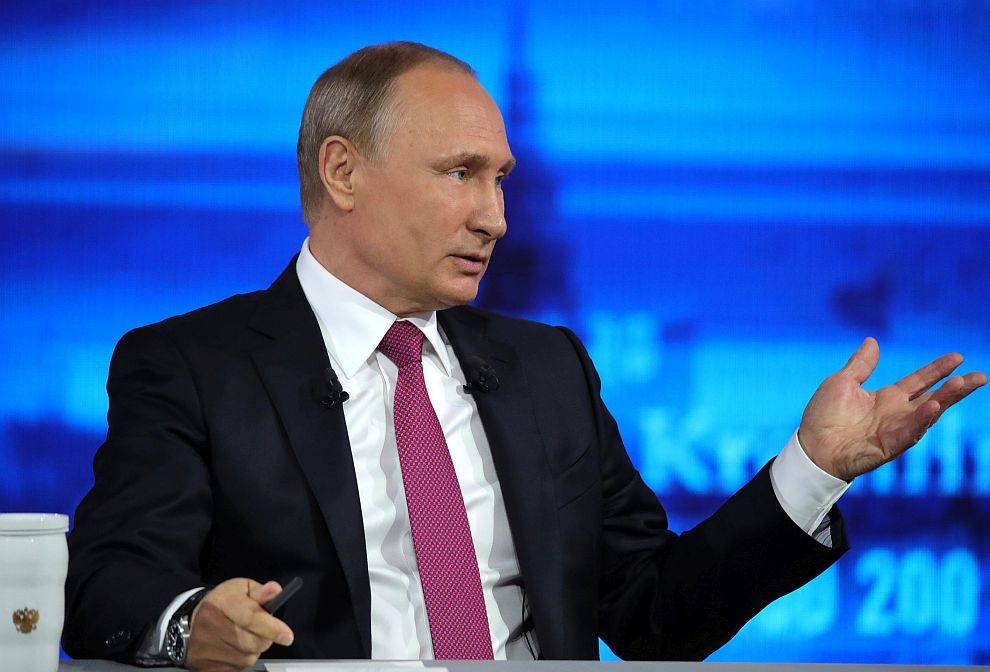 Путин о Родченкове: гадость таскал через таможню, как его пропускали?