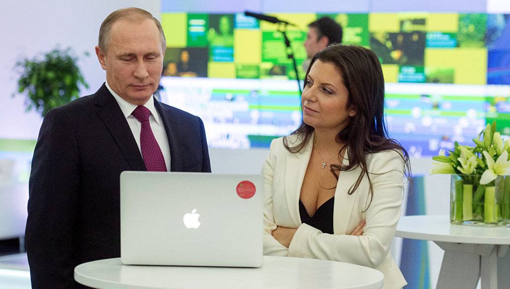 Маргарита Симоньян отметила важную деталь при ответе Путина об украинцах Маргарита Симоньян отметила важную деталь при ответе Путина об украинцах