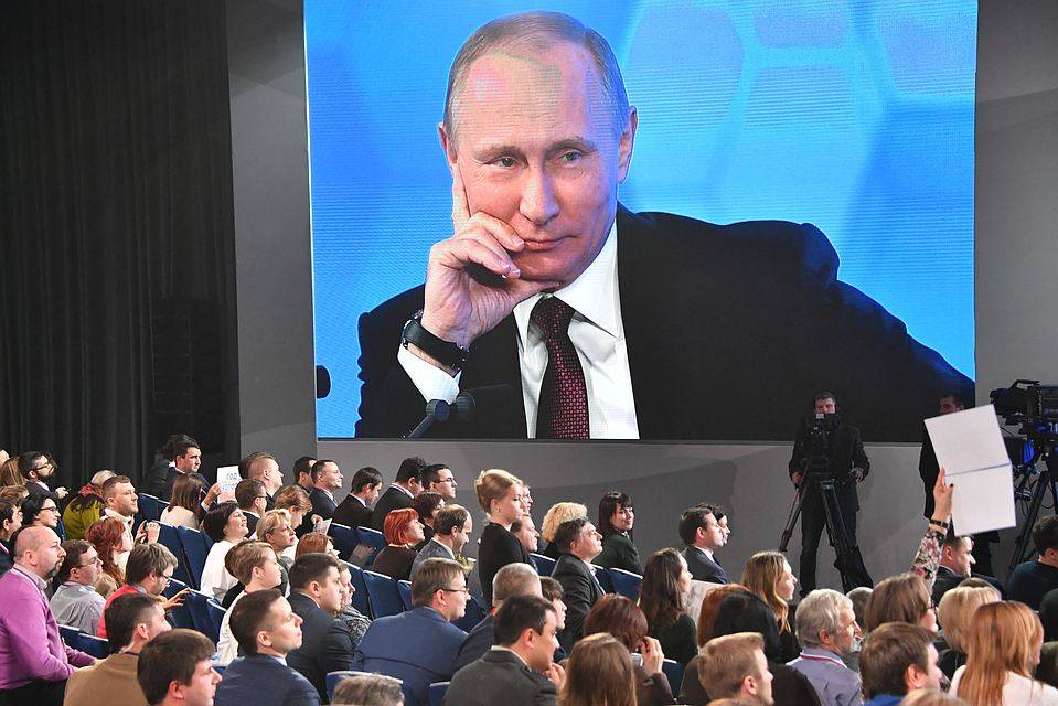 С перебоем на рыбу Путину дали съесть Собчак