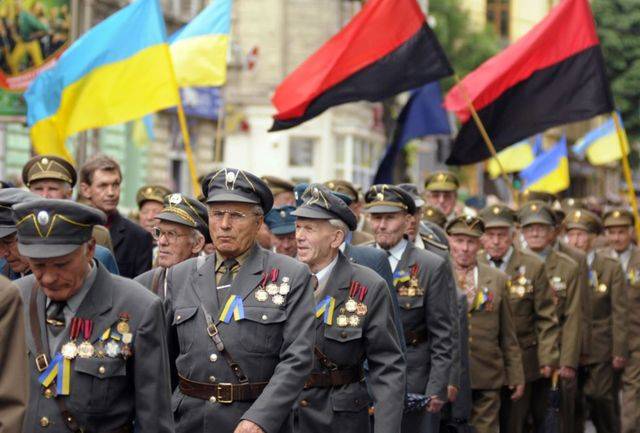 На Украине посмертно наградили «ударников Холокоста»
