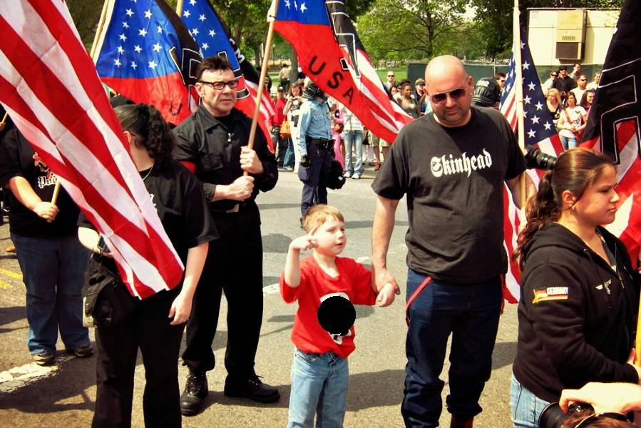 «Деды не воевали»: США и Украина отказались бороться с героизацией нацизма