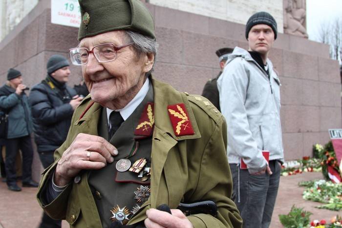 Латвия уравняла ветеранов войны и эсэсовцев