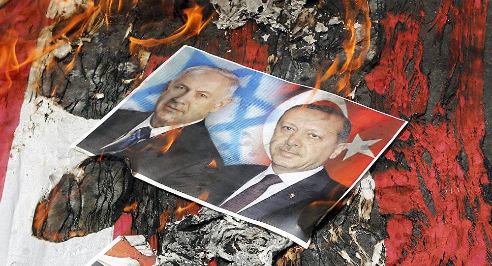 Комедия и дурной тон в одном флаконе, или За что благодарил Эрдоган