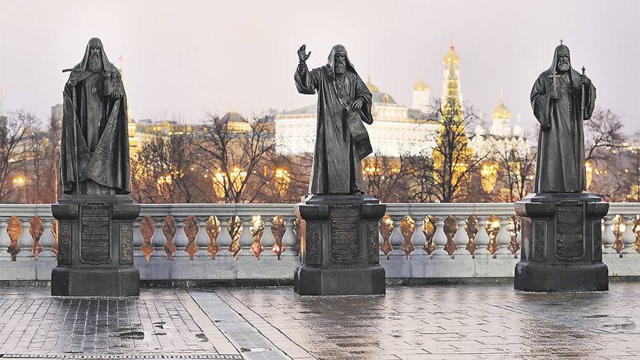 Решение об установке памятнику патриарху Кириллу должен принимать преемник