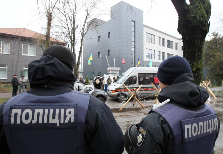 Неаттестованных украинских полицейских, принудительно направили в Донбасс