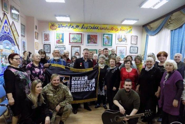 Добровольцы Донбасса поклялись выжечь фашизм огнем и мечом