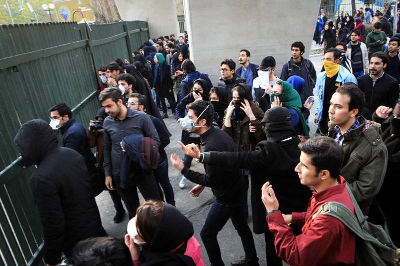 «Яичный майдан». Волнения в Иране ответ за поражение американцев в Киркуке