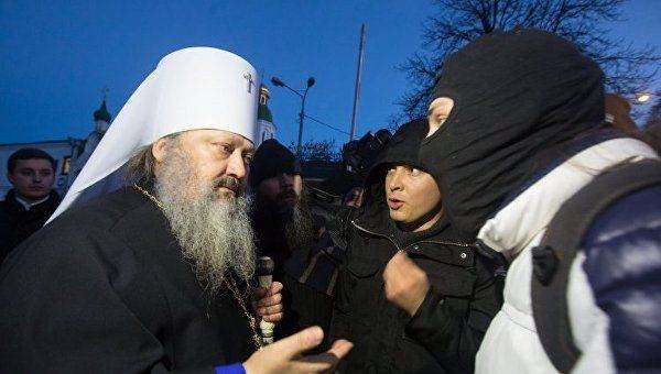 Украина: «черные метки» православным храмам