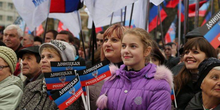 Как живет Донецк: общественно- политические движения и организации